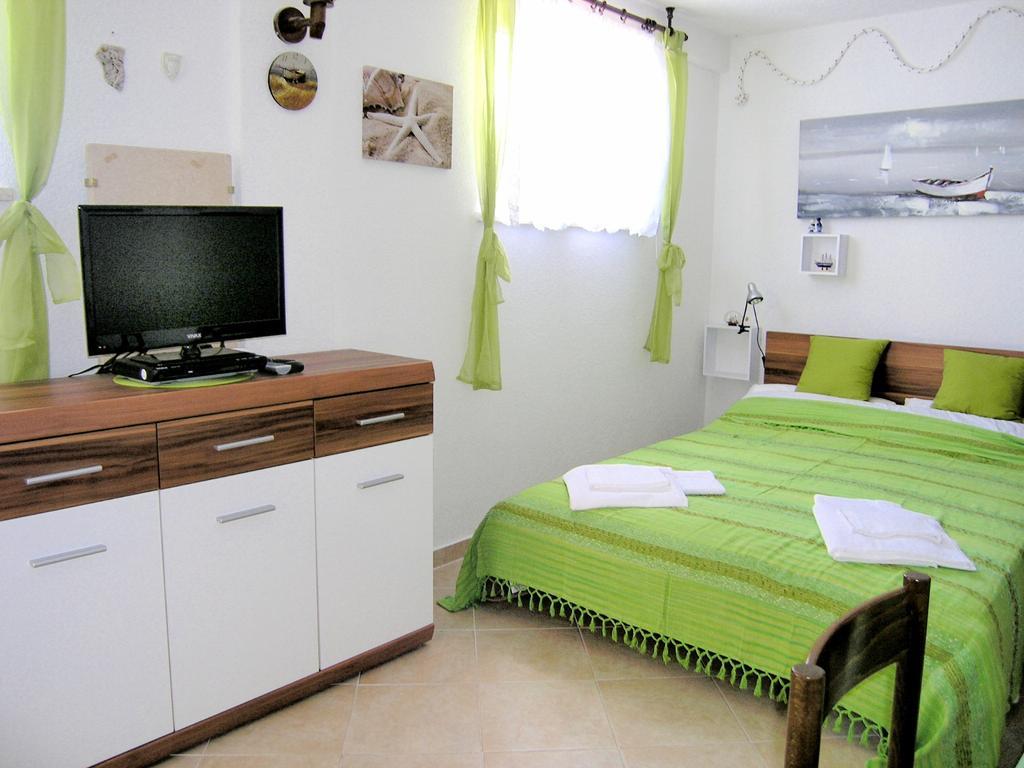 Studio Apartment Tamara Krk Town Zimmer foto