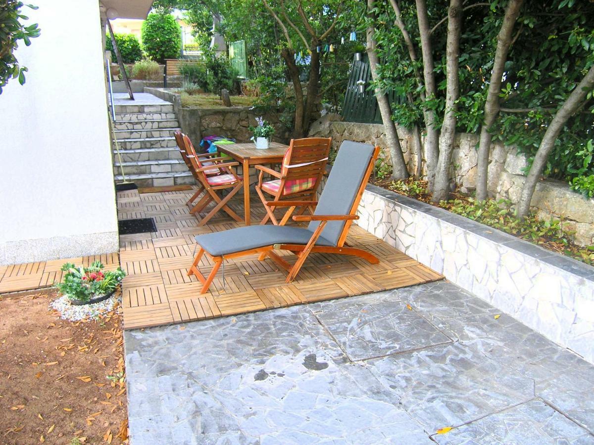 Studio Apartment Tamara Krk Town Exterior foto